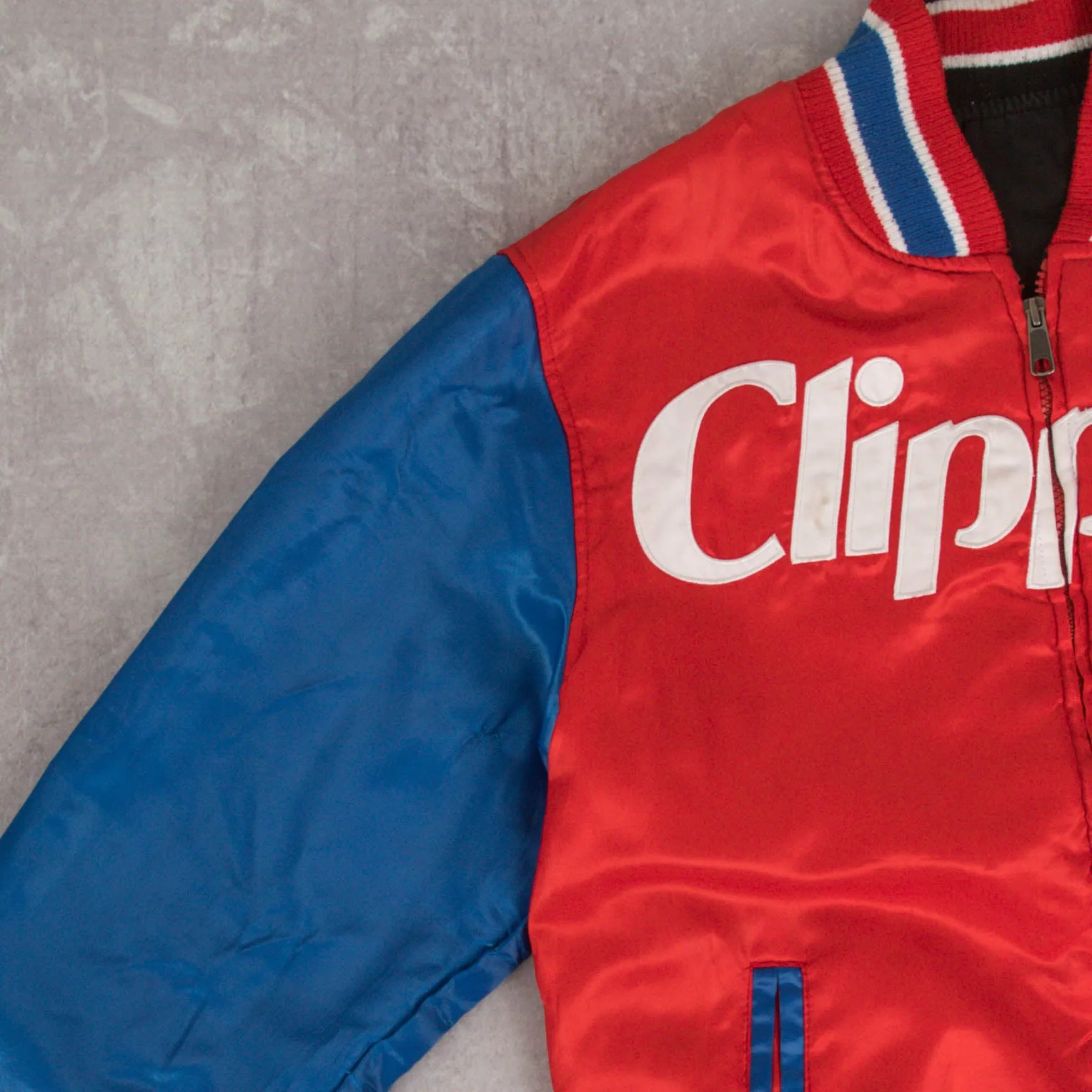 MEN'S VINTAGE 1990S SAN DIEGO CLIPPERS VARSITY BOMBER JACKET - SMALL